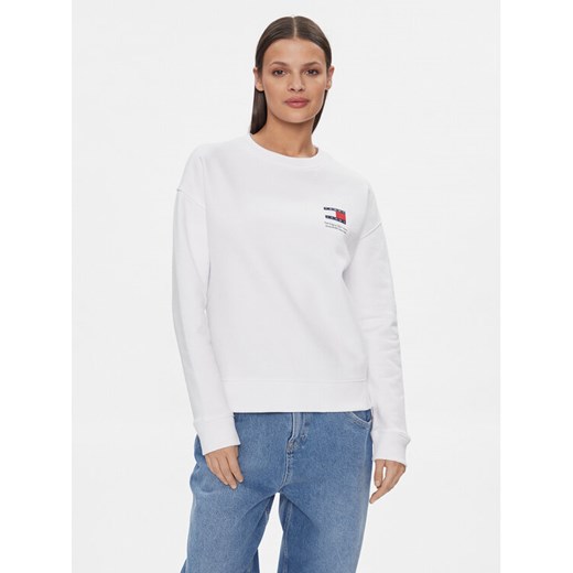 Tommy Jeans Bluza Graphic Flag DW0DW17328 Biały Boxy Fit ze sklepu MODIVO w kategorii Bluzy damskie - zdjęcie 182678863