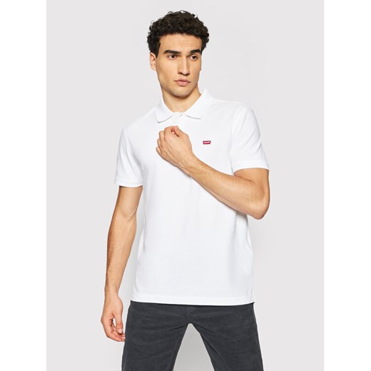 Levi's® Polo Standard Housemarked 35883-0003 Biały Regular Fit ze sklepu MODIVO w kategorii T-shirty męskie - zdjęcie 182679101