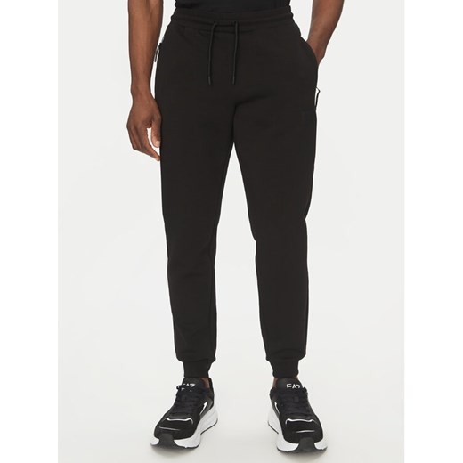 EA7 Emporio Armani Spodnie dresowe 7M000097 AF12116 UC001 Czarny Regular Fit ze sklepu MODIVO w kategorii Spodnie męskie - zdjęcie 182679882