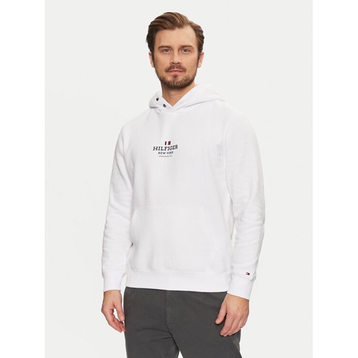 Tommy Hilfiger Bluza MW0MW39050 Biały Regular Fit ze sklepu MODIVO w kategorii Bluzy męskie - zdjęcie 182680424