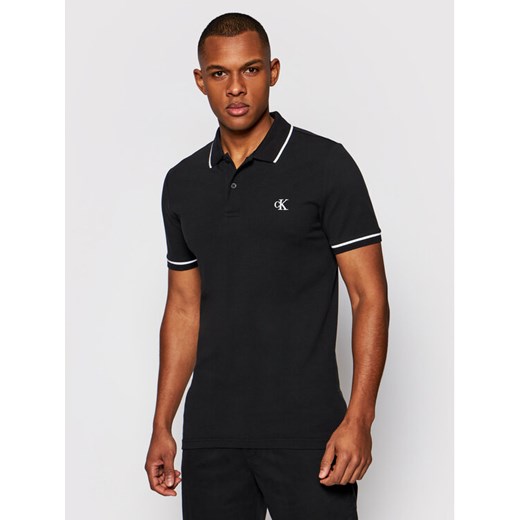Calvin Klein Jeans Polo J30J315603 Czarny Slim Fit ze sklepu MODIVO w kategorii T-shirty męskie - zdjęcie 182680754