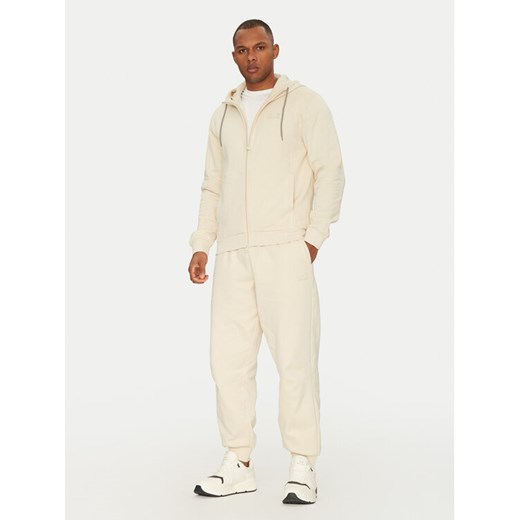 EA7 Emporio Armani Dres 7M000243 AF10377 U1079 Beżowy Regular Fit ze sklepu MODIVO w kategorii Dresy męskie - zdjęcie 182681581