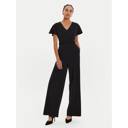 Calvin Klein Kombinezon K20K208335 Czarny Regular Fit ze sklepu MODIVO w kategorii Kombinezony damskie - zdjęcie 182682414