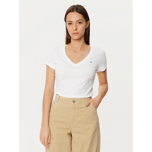 Tommy Jeans T-Shirt DW0DW20458 Biały Slim Fit ze sklepu MODIVO w kategorii Bluzki damskie - zdjęcie 182683224