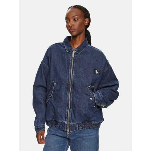 Calvin Klein Jeans Kurtka jeansowa J20J224717 Granatowy Relaxed Fit ze sklepu MODIVO w kategorii Kurtki damskie - zdjęcie 182683391
