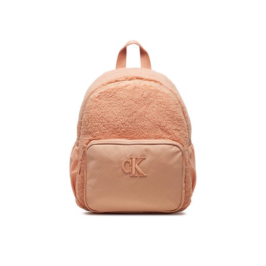 Calvin Klein Jeans Plecak Teddy IU0IU00650 Różowy ze sklepu MODIVO w kategorii Plecaki dla dzieci - zdjęcie 182683713