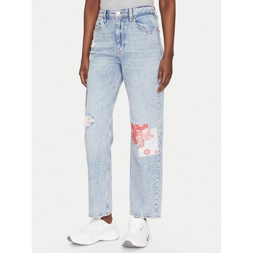 Tommy Jeans Jeansy Layla DW0DW20017 Niebieski Straight Fit ze sklepu MODIVO w kategorii Jeansy damskie - zdjęcie 182683750