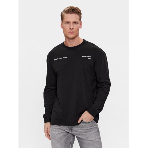 Calvin Klein Jeans Longsleeve Spray J30J324642 Czarny Relaxed Fit ze sklepu MODIVO w kategorii T-shirty męskie - zdjęcie 182684164