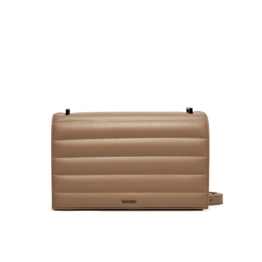 Calvin Klein Torebka Line Quilt Md Conv Shoulder Bag K60K612117 Brązowy ze sklepu MODIVO w kategorii Listonoszki - zdjęcie 182684911