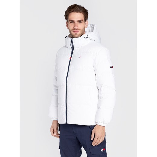 Tommy Jeans Kurtka puchowa Essential DM0DM15447 Biały Regular Fit ze sklepu MODIVO w kategorii Kurtki męskie - zdjęcie 182684940