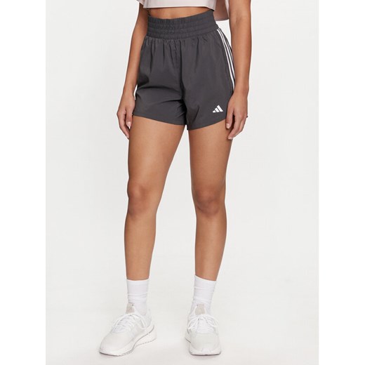 adidas Szorty sportowe Pacer Training 3-Stripes IS2173 Szary Regular Fit ze sklepu MODIVO w kategorii Szorty - zdjęcie 182685413