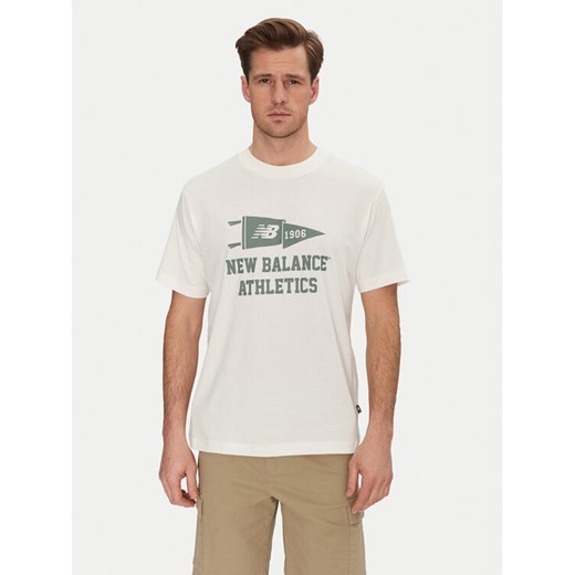 New Balance T-Shirt MT51924 Biały Relaxed Fit ze sklepu MODIVO w kategorii T-shirty męskie - zdjęcie 182685722