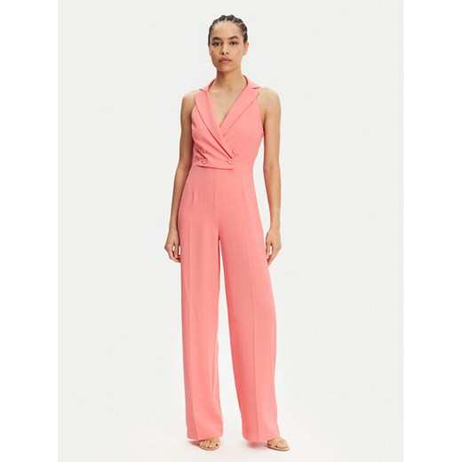 Patrizia Pepe Kombinezon 2T0077/A411-R854 Koralowy Regular Fit ze sklepu MODIVO w kategorii Kombinezony damskie - zdjęcie 182685814