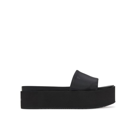 Calvin Klein Jeans Klapki Flatform Sandal Slide In Nylon YW0YW01791 Czarny ze sklepu MODIVO w kategorii Klapki damskie - zdjęcie 182686283