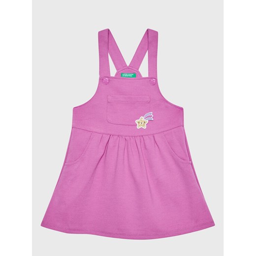 United Colors Of Benetton Sukienka codzienna 4LAAGV00H Fioletowy Regular Fit ze sklepu MODIVO w kategorii Sukienki dziewczęce - zdjęcie 182687184