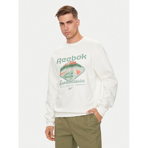 Reebok Bluza Classic Court Sport 100075742 Biały Regular Fit ze sklepu MODIVO w kategorii Bluzy męskie - zdjęcie 182687400