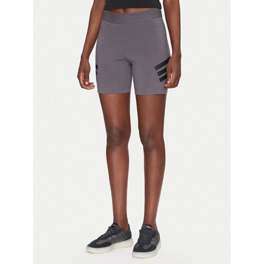 adidas Kolarki Future Icons 3-Stripes JE0170 Szary Slim Fit ze sklepu MODIVO w kategorii Szorty - zdjęcie 182689672