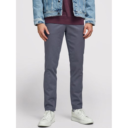 Jack&Jones Chinosy Jjimarco Jjbowie 12176042 Szary Slim Fit ze sklepu MODIVO w kategorii Spodnie męskie - zdjęcie 182691770