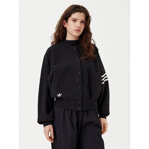 adidas Bluza Neuclassics JI8525 Czarny Loose Fit ze sklepu MODIVO w kategorii Bluzy damskie - zdjęcie 182692084