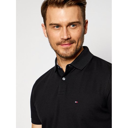 Tommy Hilfiger Polo 1985 MW0MW17770 Czarny Regular Fit ze sklepu MODIVO w kategorii T-shirty męskie - zdjęcie 182693254