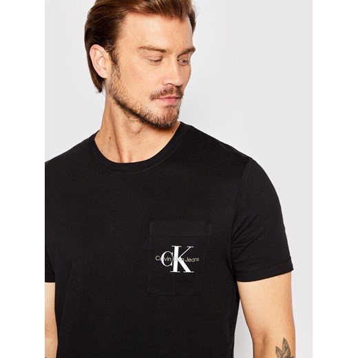 Calvin Klein Jeans T-Shirt J30J320936 Czarny Slim Fit ze sklepu MODIVO w kategorii T-shirty męskie - zdjęcie 182693662