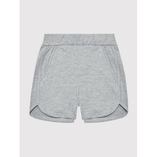 4F Szorty sportowe HJL22-JSKDD002 Szary Regular Fit ze sklepu MODIVO w kategorii Spodenki dziewczęce - zdjęcie 182694673