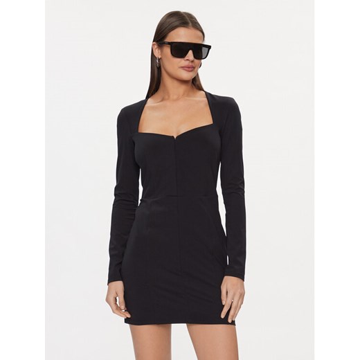 Patrizia Pepe Sukienka codzienna 8A1257/J129-K103 Czarny Regular Fit ze sklepu MODIVO w kategorii Sukienki - zdjęcie 182695453