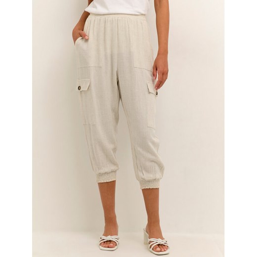 Kaffe Spodnie materiałowe Liny 10505458 Beżowy Relaxed Fit ze sklepu MODIVO w kategorii Spodnie damskie - zdjęcie 182696304