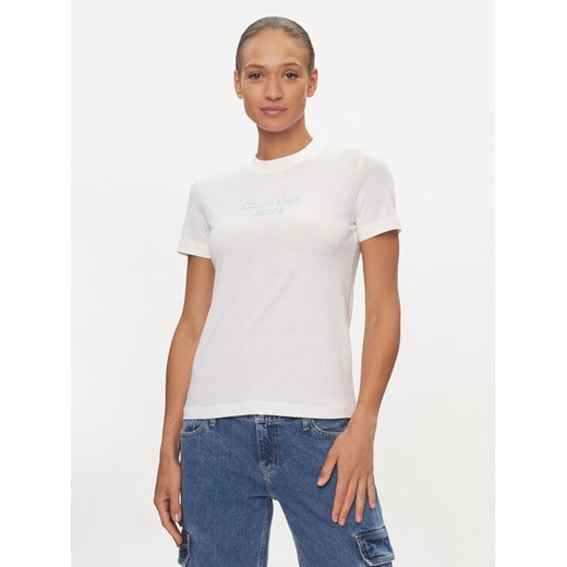 Calvin Klein Jeans T-Shirt Institutional J20J223222 Biały Regular Fit ze sklepu MODIVO w kategorii Bluzki damskie - zdjęcie 182696352