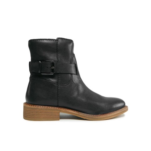 Clarks Botki Cologne Strap 261747714 Czarny ze sklepu MODIVO w kategorii Botki - zdjęcie 182696470