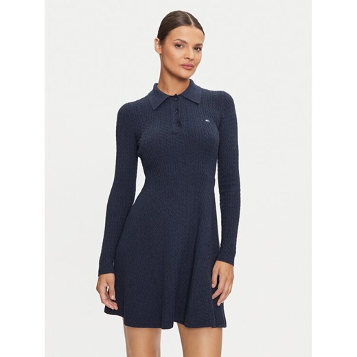Tommy Jeans Sukienka dzianinowa DW0DW19658 Granatowy Slim Fit ze sklepu MODIVO w kategorii Sukienki - zdjęcie 182698343
