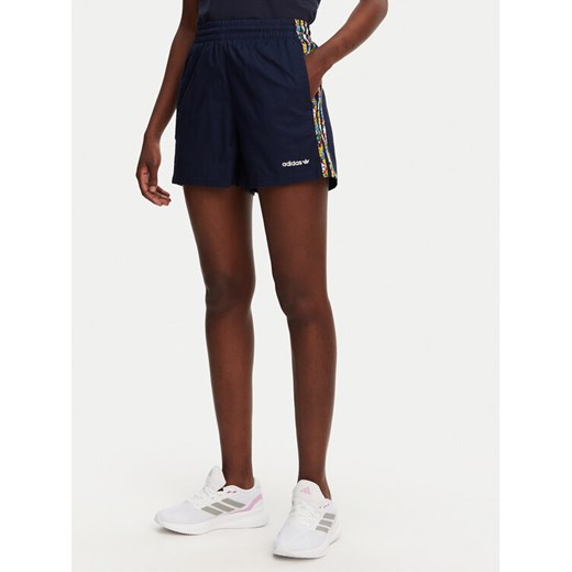 adidas Szorty sportowe Liberty London 3-Stripes Infill JC7777 Granatowy Loose Fit ze sklepu MODIVO w kategorii Szorty - zdjęcie 182698523