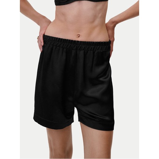 Undress Code Szorty piżamowe Everything I Do 664 Czarny Loose Fit ze sklepu MODIVO w kategorii Piżamy damskie - zdjęcie 182698571