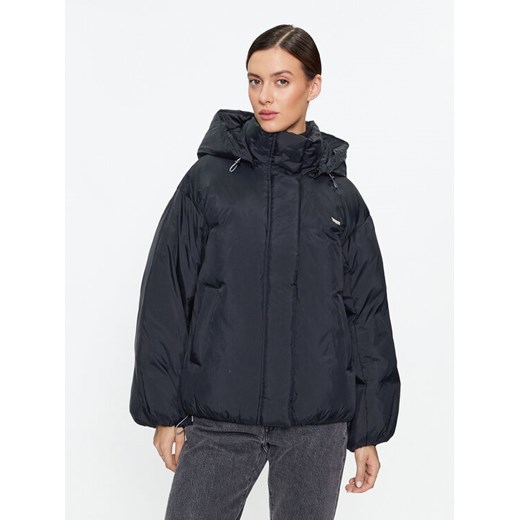Levi's® Kurtka puchowa Pillow Bubble A5880-0000 Czarny Relaxed Fit ze sklepu MODIVO w kategorii Kurtki damskie - zdjęcie 182699250