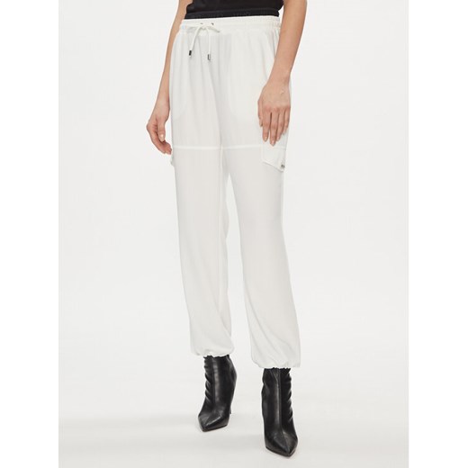 Liu Jo Spodnie materiałowe TA4059 T3784 Écru Relaxed Fit ze sklepu MODIVO w kategorii Spodnie damskie - zdjęcie 182699451