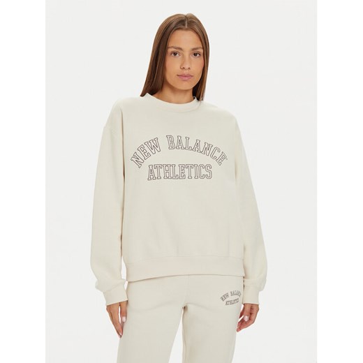 New Balance Bluza WT43516 Beżowy Relaxed Fit ze sklepu MODIVO w kategorii Bluzy damskie - zdjęcie 182699852