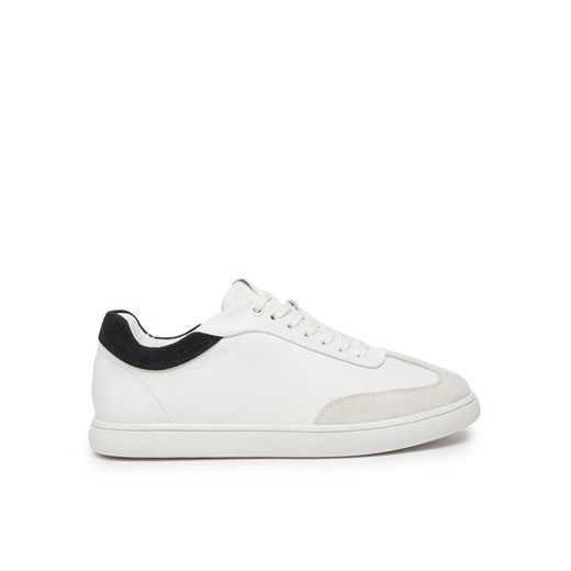 Calvin Klein Sneakersy HW0HW02208 Biały ze sklepu MODIVO w kategorii Buty sportowe damskie - zdjęcie 182700801