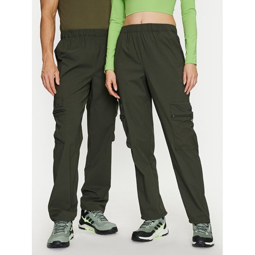 Rains Spodnie materiałowe Tomar Pants Regular 19300 Zielony Regular Fit ze sklepu MODIVO w kategorii Spodnie damskie - zdjęcie 182701051