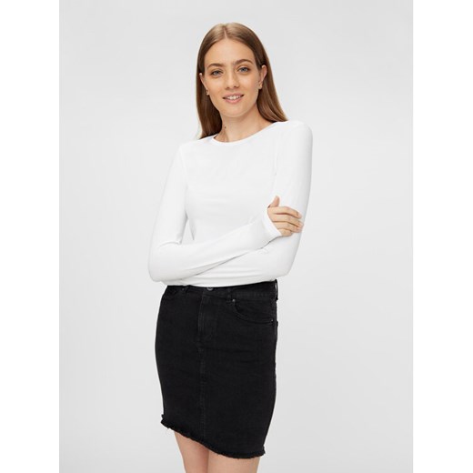 Pieces Bluzka 17084155 Biały Slim Fit ze sklepu MODIVO w kategorii Bluzki damskie - zdjęcie 182702140