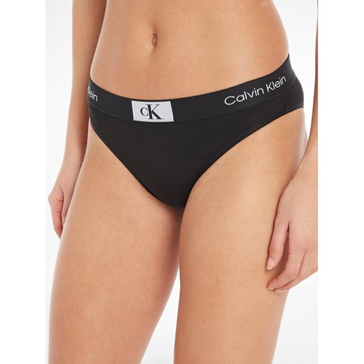 Calvin Klein Underwear Figi klasyczne 000QF7222E Czarny ze sklepu MODIVO w kategorii Majtki damskie - zdjęcie 182703053