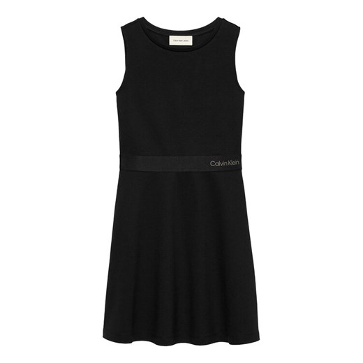 Calvin Klein Jeans Sukienka codzienna IG0IG02910 Czarny Regular Fit ze sklepu MODIVO w kategorii Sukienki dziewczęce - zdjęcie 182703114