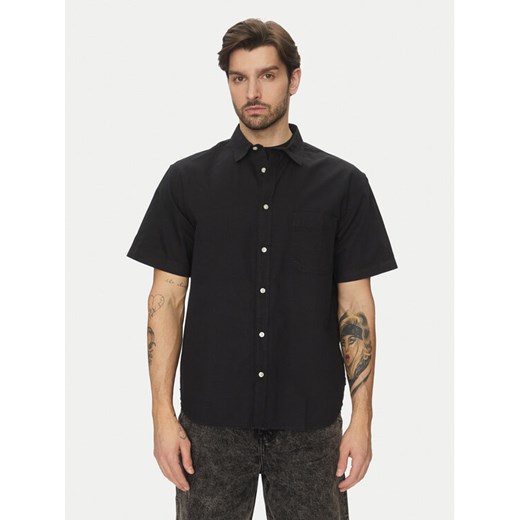 Vans Koszula Lawson Solid VN000M13 Czarny Regular Fit ze sklepu MODIVO w kategorii Koszule męskie - zdjęcie 182703502