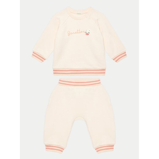 United Colors Of Benetton Dres 32KNAK00Q Różowy Regular Fit ze sklepu MODIVO w kategorii Dresy dla niemowlaka - zdjęcie 182704094