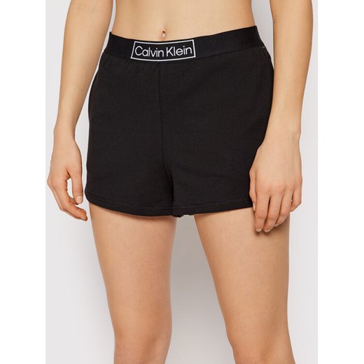 Calvin Klein Underwear Szorty piżamowe 000QS6799E Czarny Regular Fit ze sklepu MODIVO w kategorii Piżamy damskie - zdjęcie 182704110