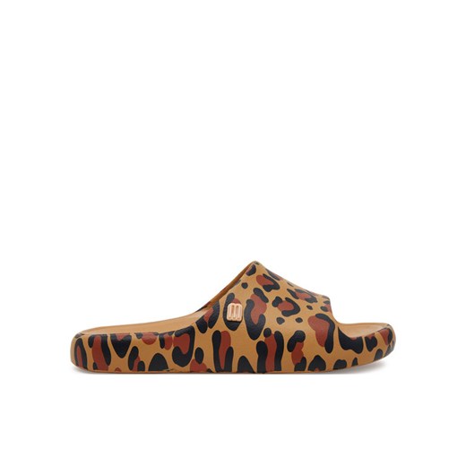 Melissa Klapki Mini Melissa Free Print Slide Inf 35936 Brązowy ze sklepu MODIVO w kategorii Klapki dziecięce - zdjęcie 182704401