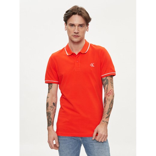 Calvin Klein Jeans Polo J30J315603 Czerwony Slim Fit ze sklepu MODIVO w kategorii T-shirty męskie - zdjęcie 182704441