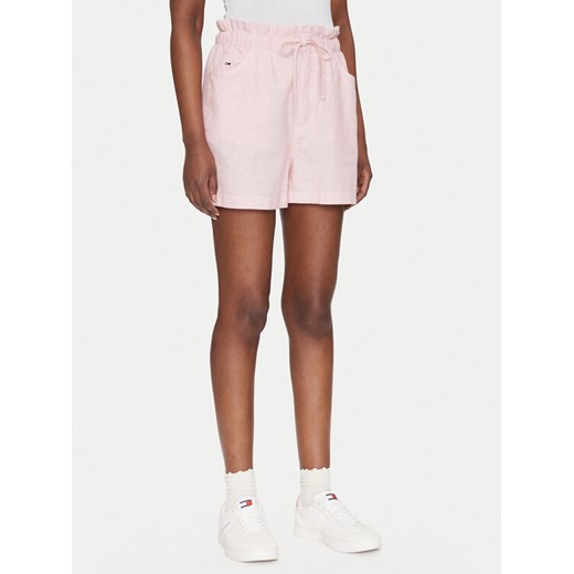 Tommy Jeans Szorty materiałowe DW0DW20360 Różowy Regular Fit ze sklepu MODIVO w kategorii Szorty - zdjęcie 182705402