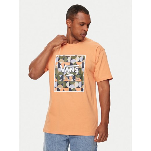 Vans T-Shirt Mn Classic Print Box VN0A5E7Y Brązowy Classic Fit ze sklepu MODIVO w kategorii T-shirty męskie - zdjęcie 182705611