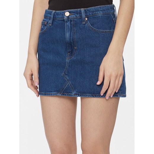 Tommy Jeans Spódnica jeansowa Izzie DW0DW17287 Niebieski Regular Fit ze sklepu MODIVO w kategorii Spódnice - zdjęcie 182706461