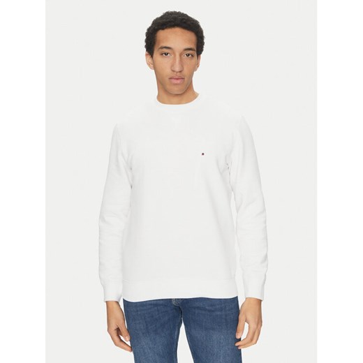 Tommy Hilfiger Bluza Essential MW0MW37232 Biały Regular Fit ze sklepu MODIVO w kategorii Bluzy męskie - zdjęcie 182707364